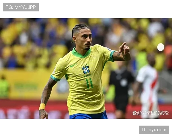 拉菲尼亚戴帽助球队取胜，状态火热引关注